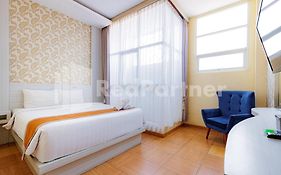 De Malang Sweet Homestay Syariah Mitra Reddoorz